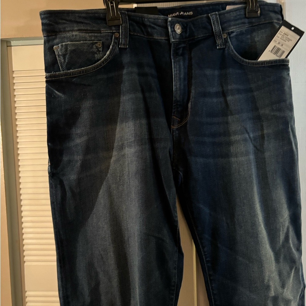 MAVI MALE JEANS.